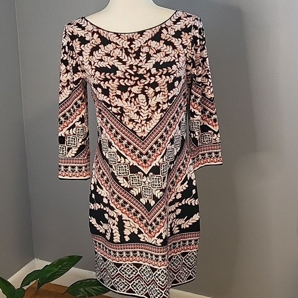 White House Black Market Black and Pink Print Stretchy V-Back Dress - Size S